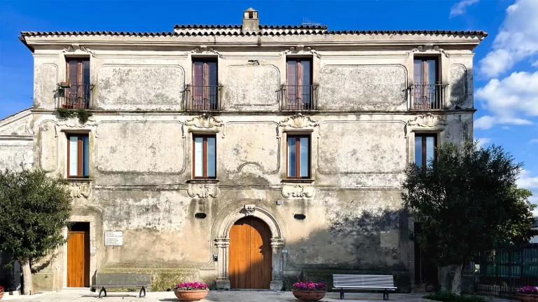 kALOS PAESTUM